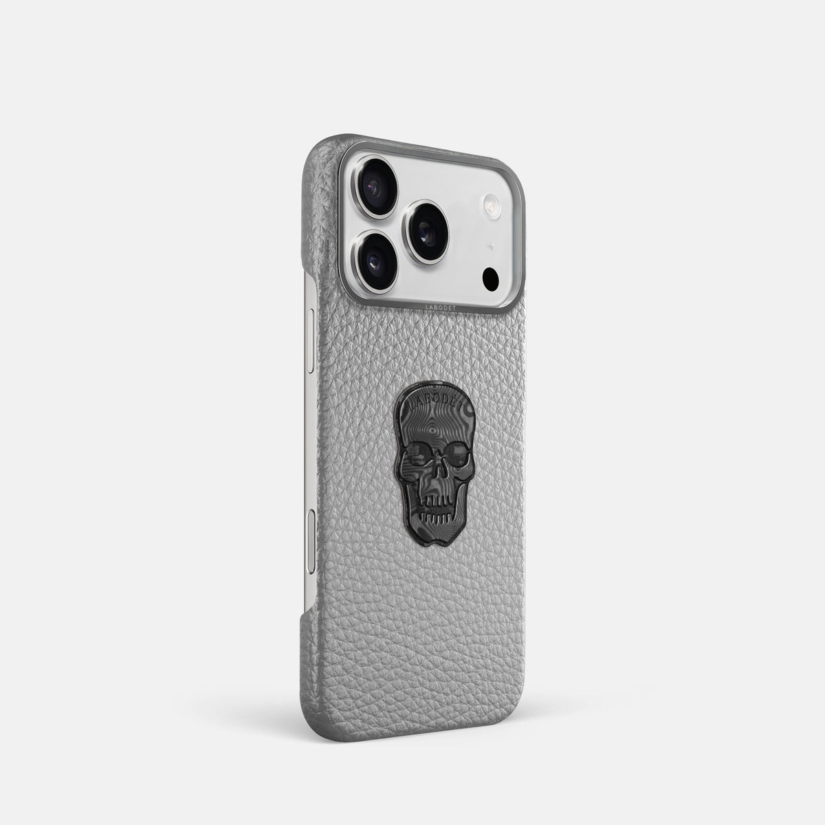 Classic Case With Carbon Skull For iPhone 18 Pro In Calf -2 | Nuage-Steel