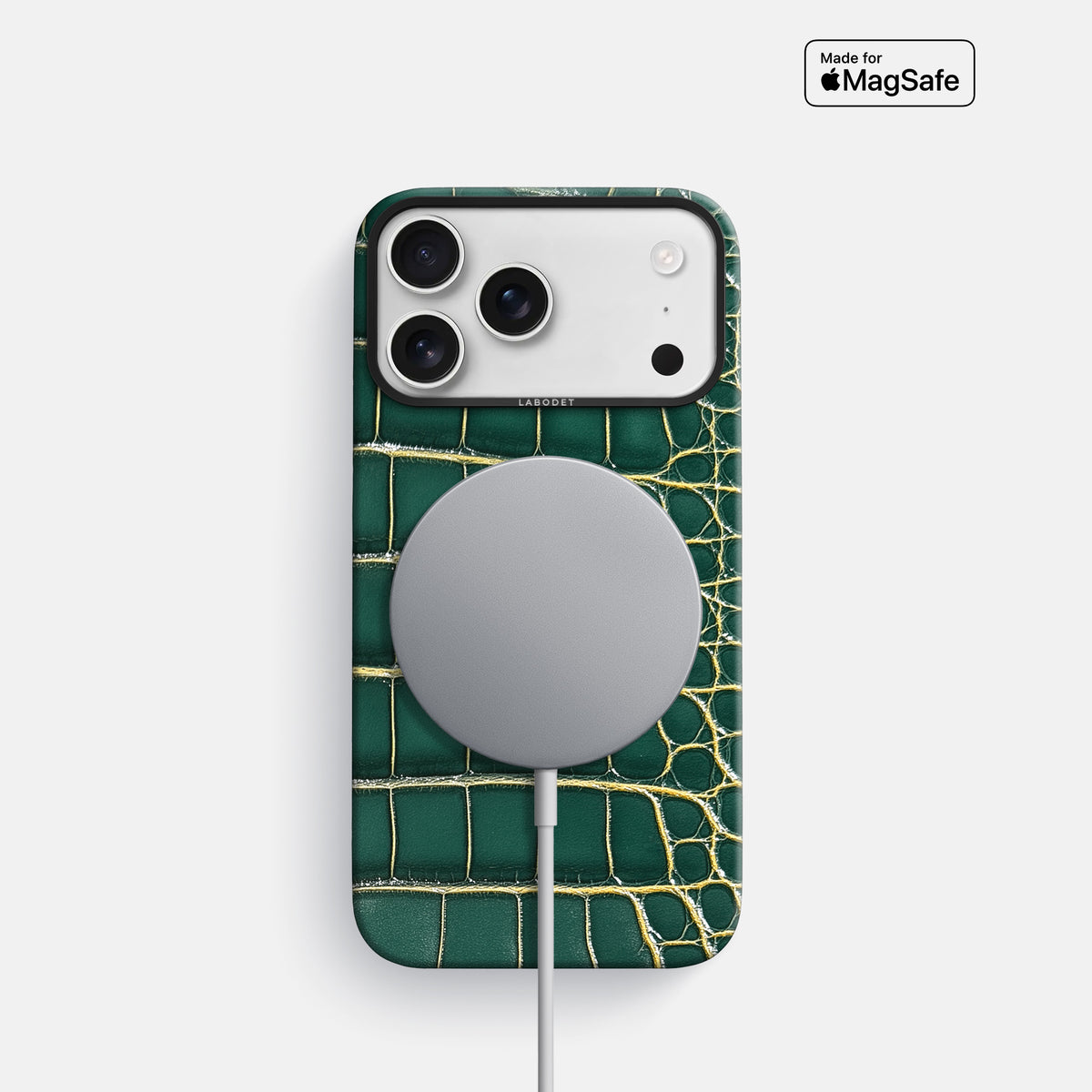 Classic Case For iPhone 17 Pro In Patina Alligator -5 | Cambridge-Black