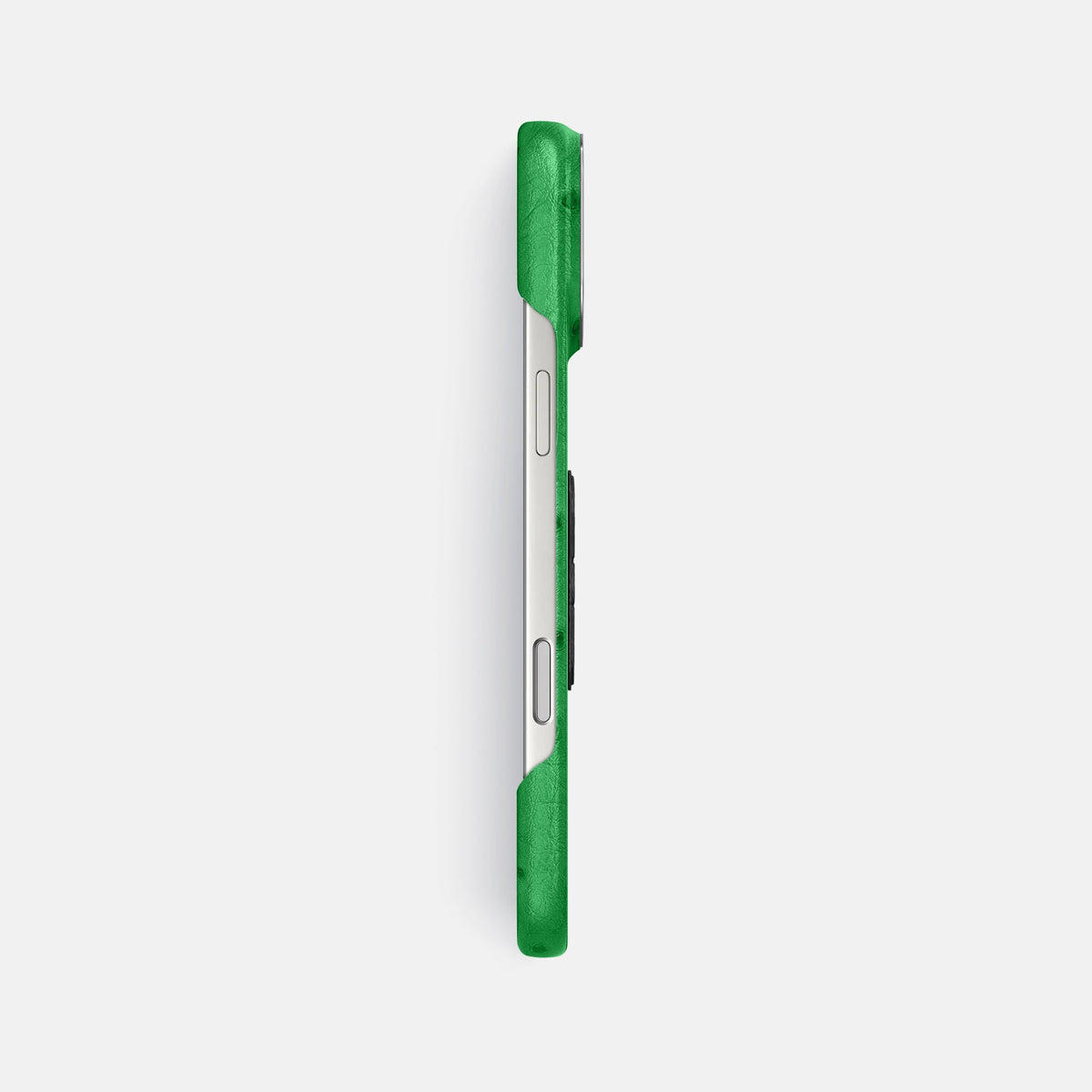 Classic Case With Carbon Skull For iPhone 18 Pro Max In Ostrich -3 | Kentucky-Green-Steel