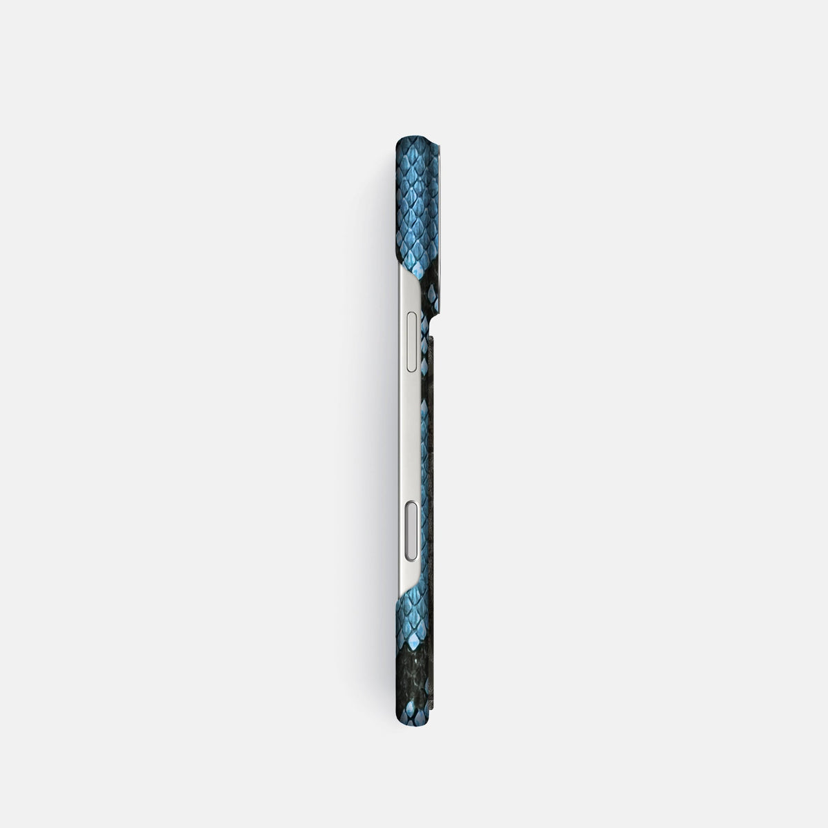 Classic Case With Carbon Dragon For iPhone 18 Pro In Deluxe Python -3 | Pacific-Blue-Steel