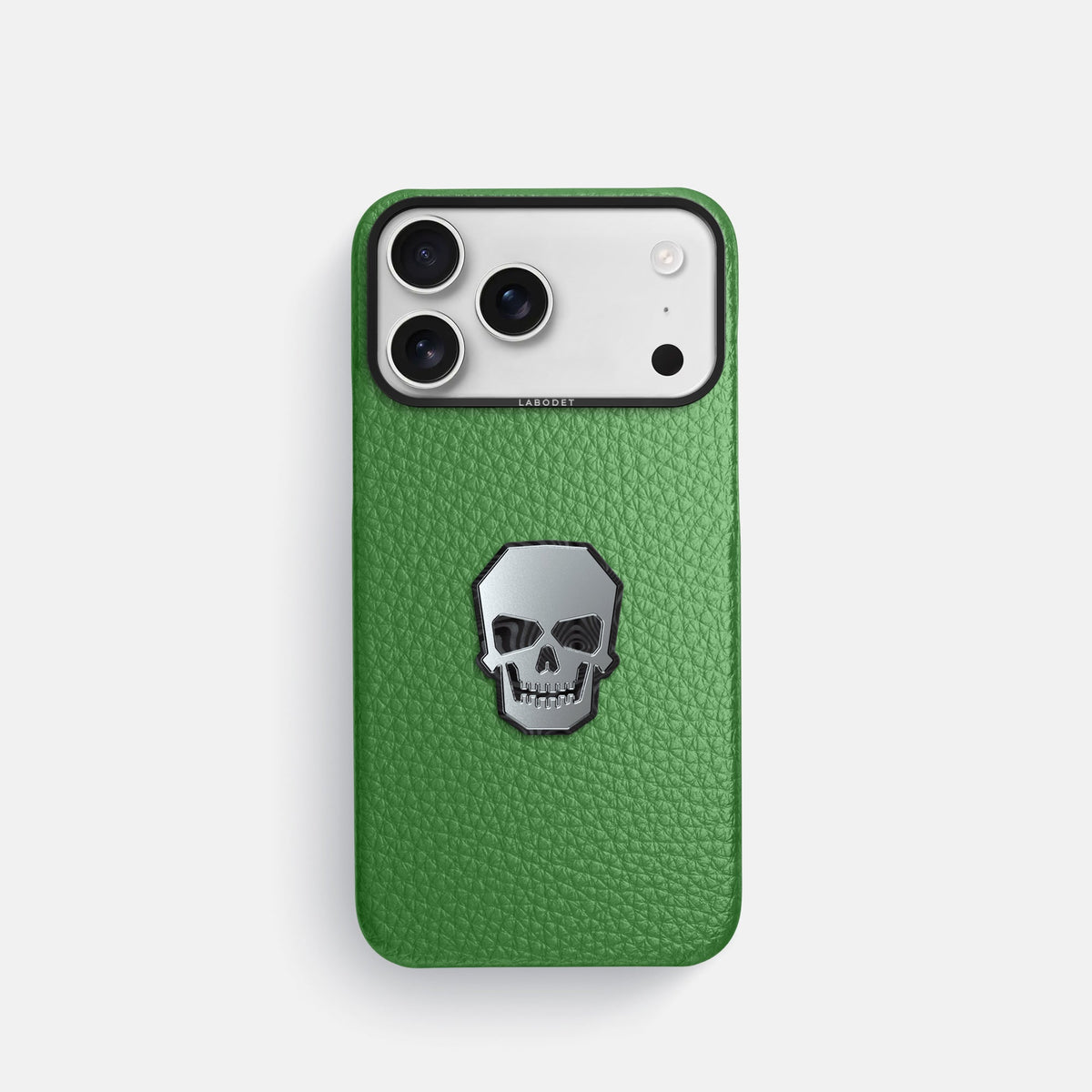 Classic Case With Titanium Skull For iPhone 18 Pro In Calf -1 | Herb-Black