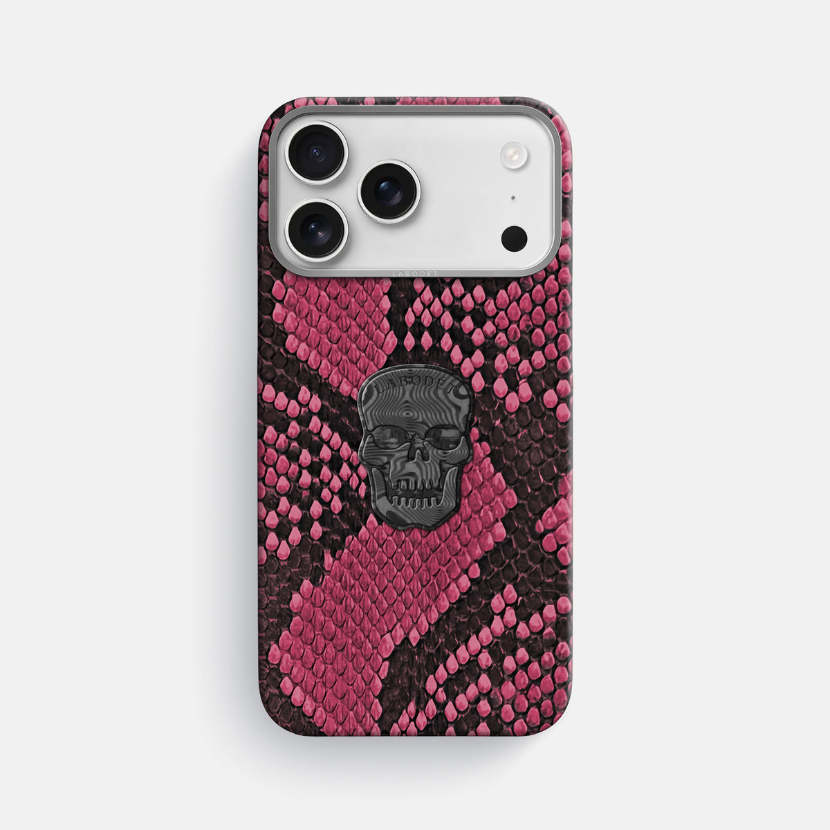 Classic Case With Carbon Skull For iPhone 17 Pro Max In Deluxe Python -1 | Burgundy-Steel