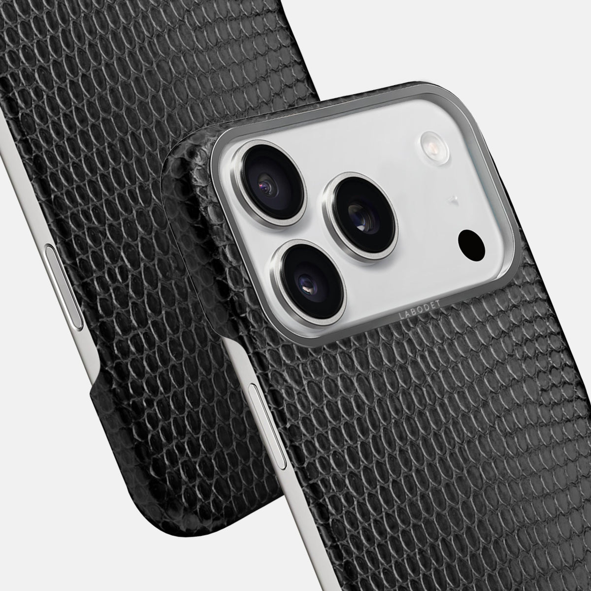 Classic Case For iPhone 18 Pro Max In Lizard -6 | Black-Steel