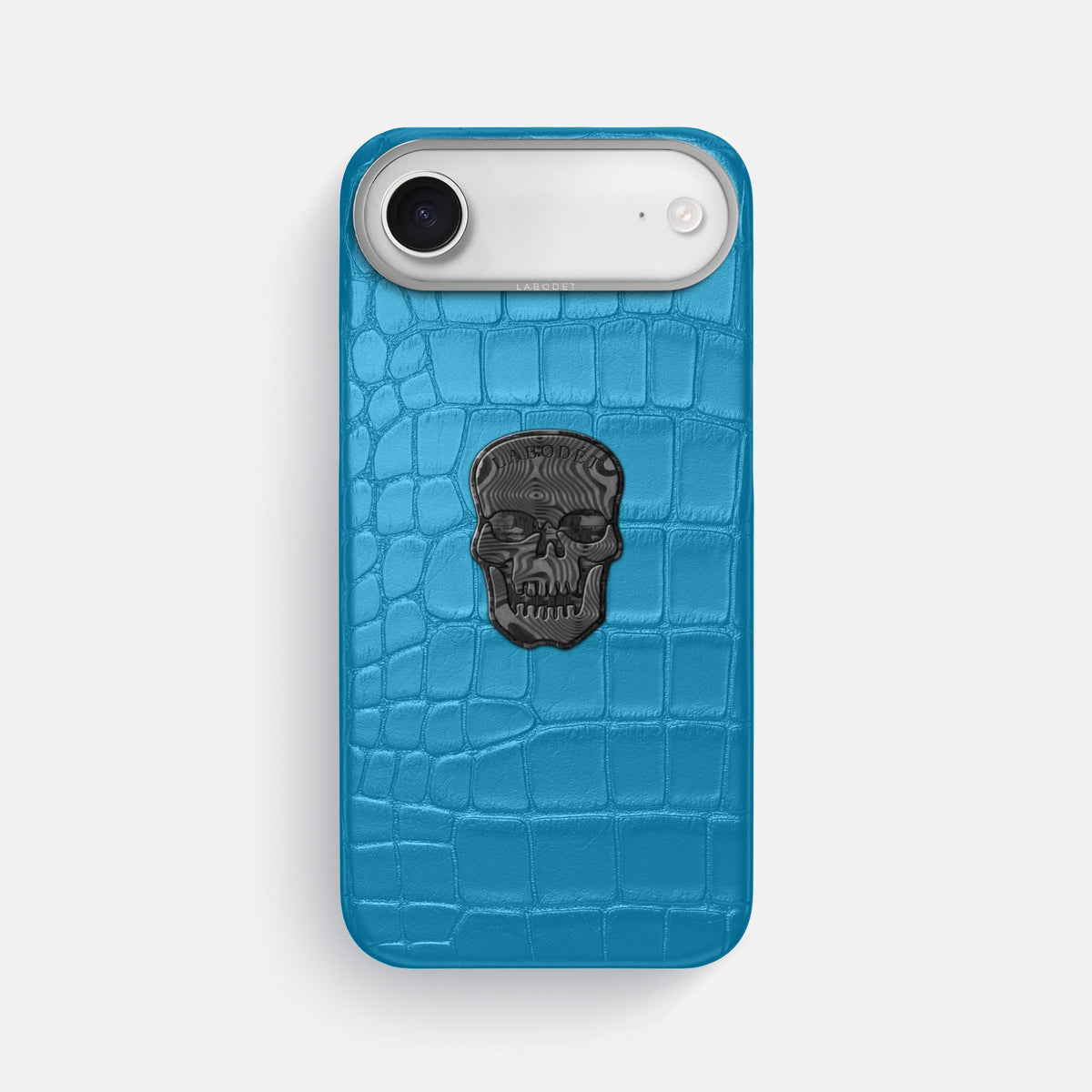 Classic Case With Carbon Skull For iPhone 17 Air In Alligator