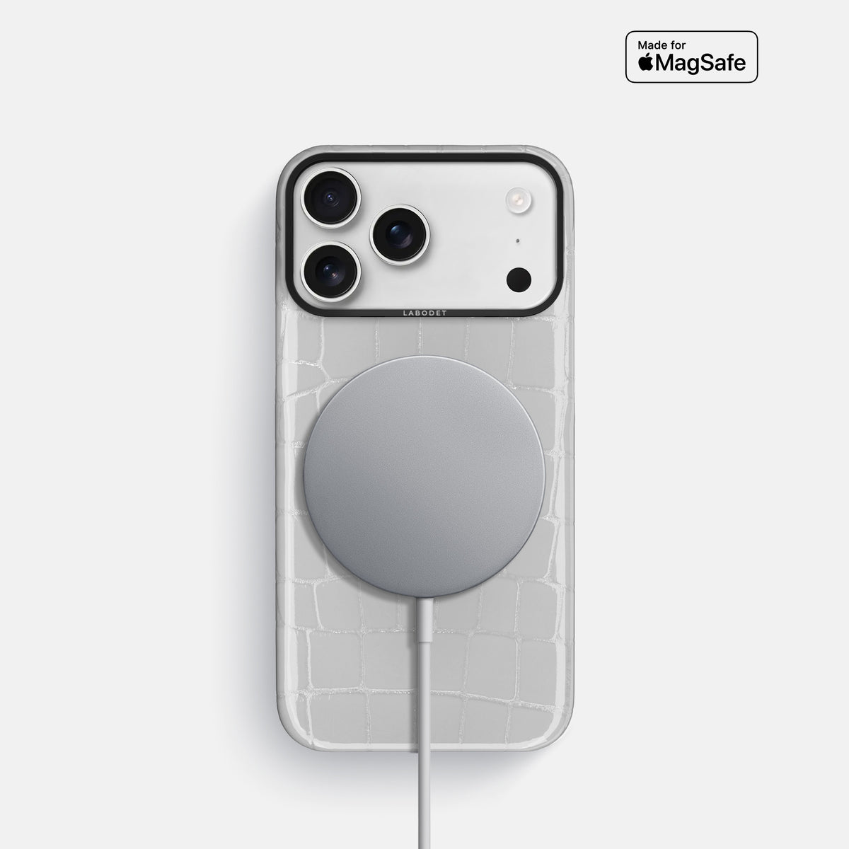 Classic Case For iPhone 17 Pro In Shiny Alligator -5 | White-Black