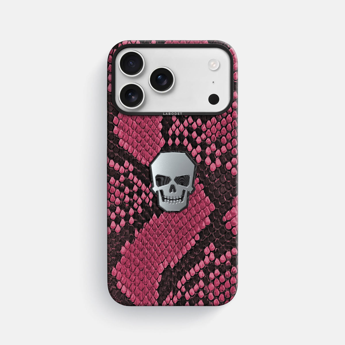 Classic Case With Titanium Skull For iPhone 18 Pro Max In Deluxe Python -1 | Burgundy-Black