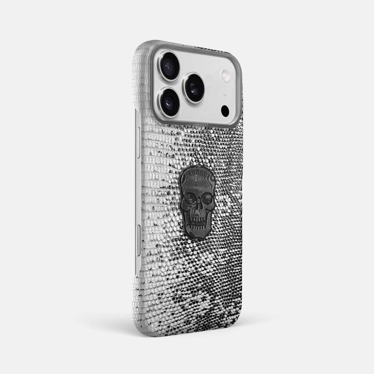 Classic Case With Carbon Skull For iPhone 18 Pro Max In Himalayan Lizard -2 | Dark-Steel