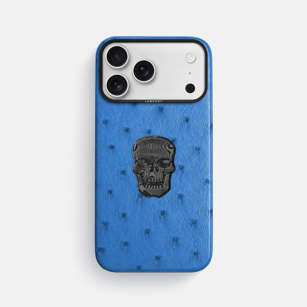 Classic Case With Carbon Skull For iPhone 17 Pro Max In Ostrich
