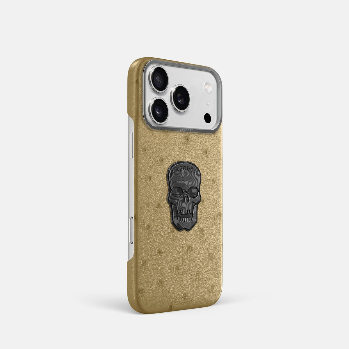 Classic Case With Carbon Skull For iPhone 18 Pro In Ostrich -2 | Desert-Sand-Steel