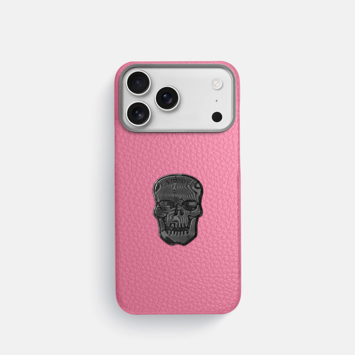Classic Case With Carbon Skull For iPhone 17 Pro In Calf -1 | Pink-Steel