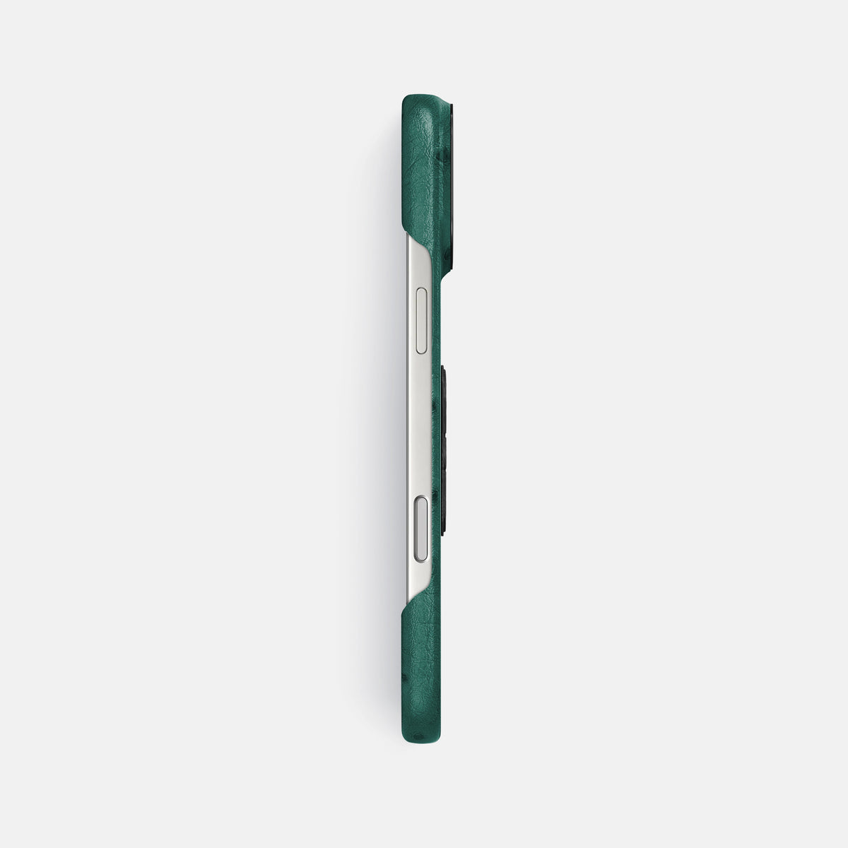 Classic Case With Carbon Skull For iPhone 17 Pro Max In Ostrich -3 | Forest-Green-Black