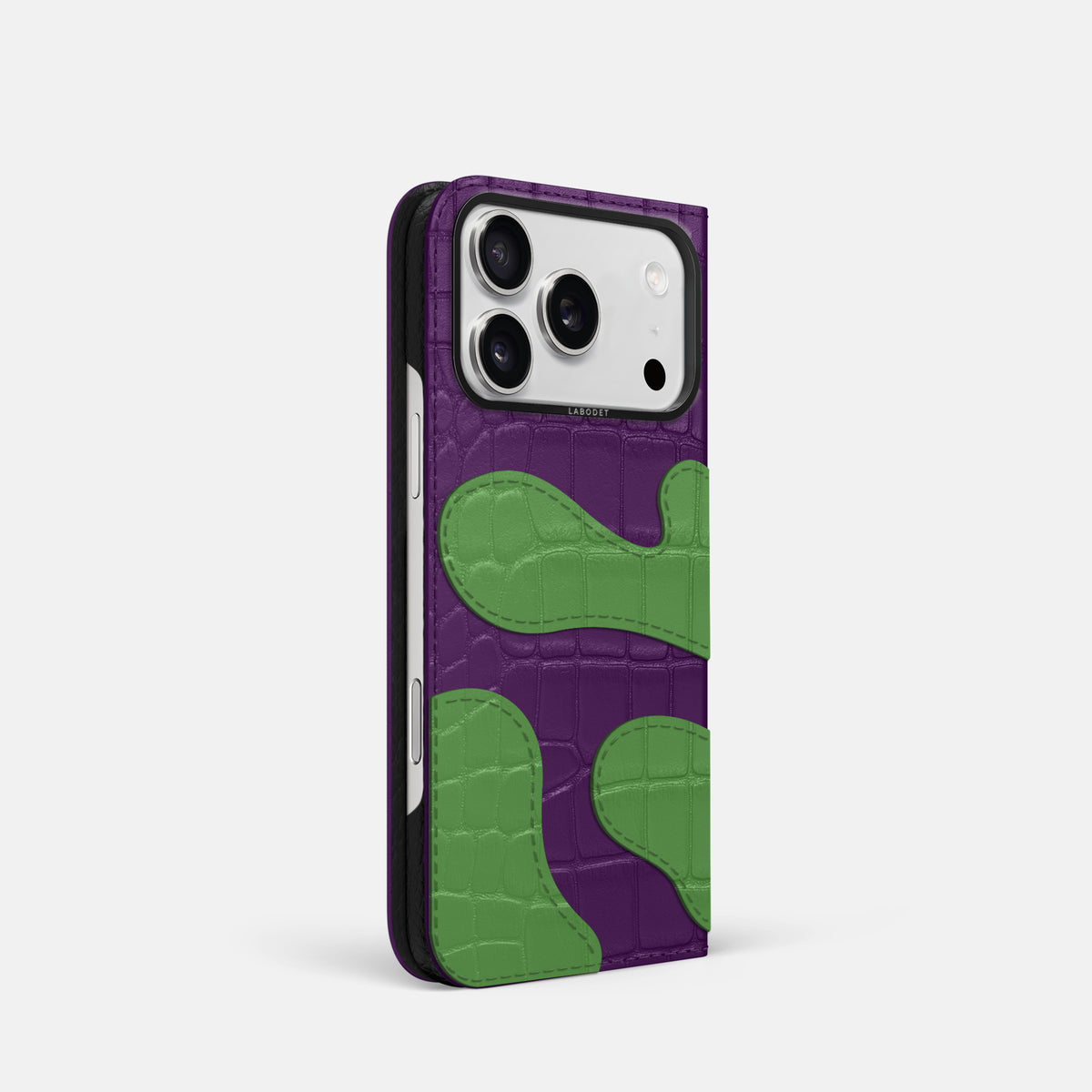 Camouflage Folio For iPhone 17 Pro In Alligator -1 | Purple-Black