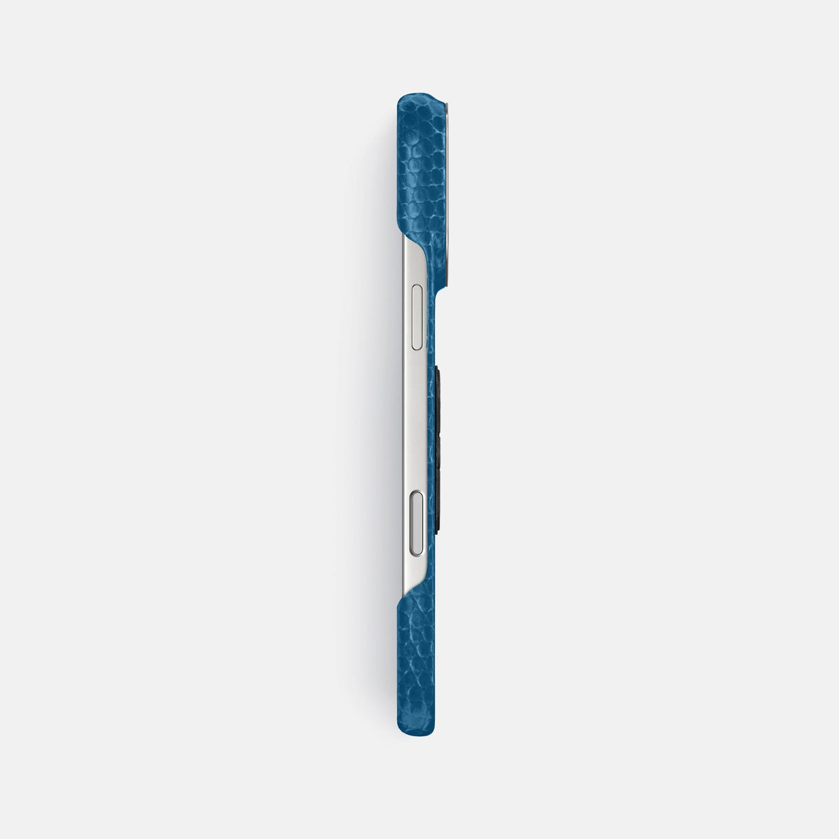 Classic Case With Carbon Skull For iPhone 18 Pro Max In Lizard -3 | Blue-Steel