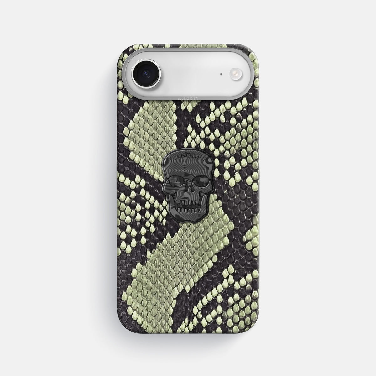 Classic Case With Carbon Skull For iPhone 17 Air In Deluxe Python -1 | Army-Green-Steel