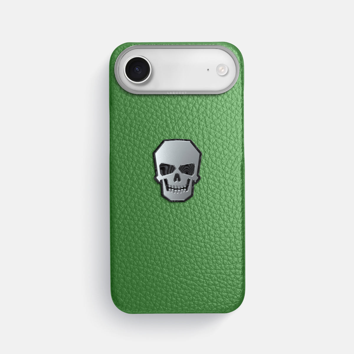 Classic Case With Titanium Skull For iPhone 17 Air In Calf -1 | Herb-Steel