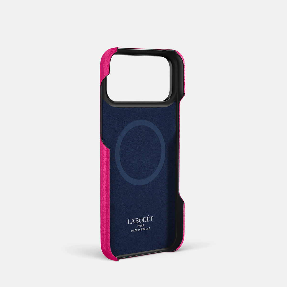 Center Handle For iPhone 17 Pro In Calf -3 | Magenta-Black