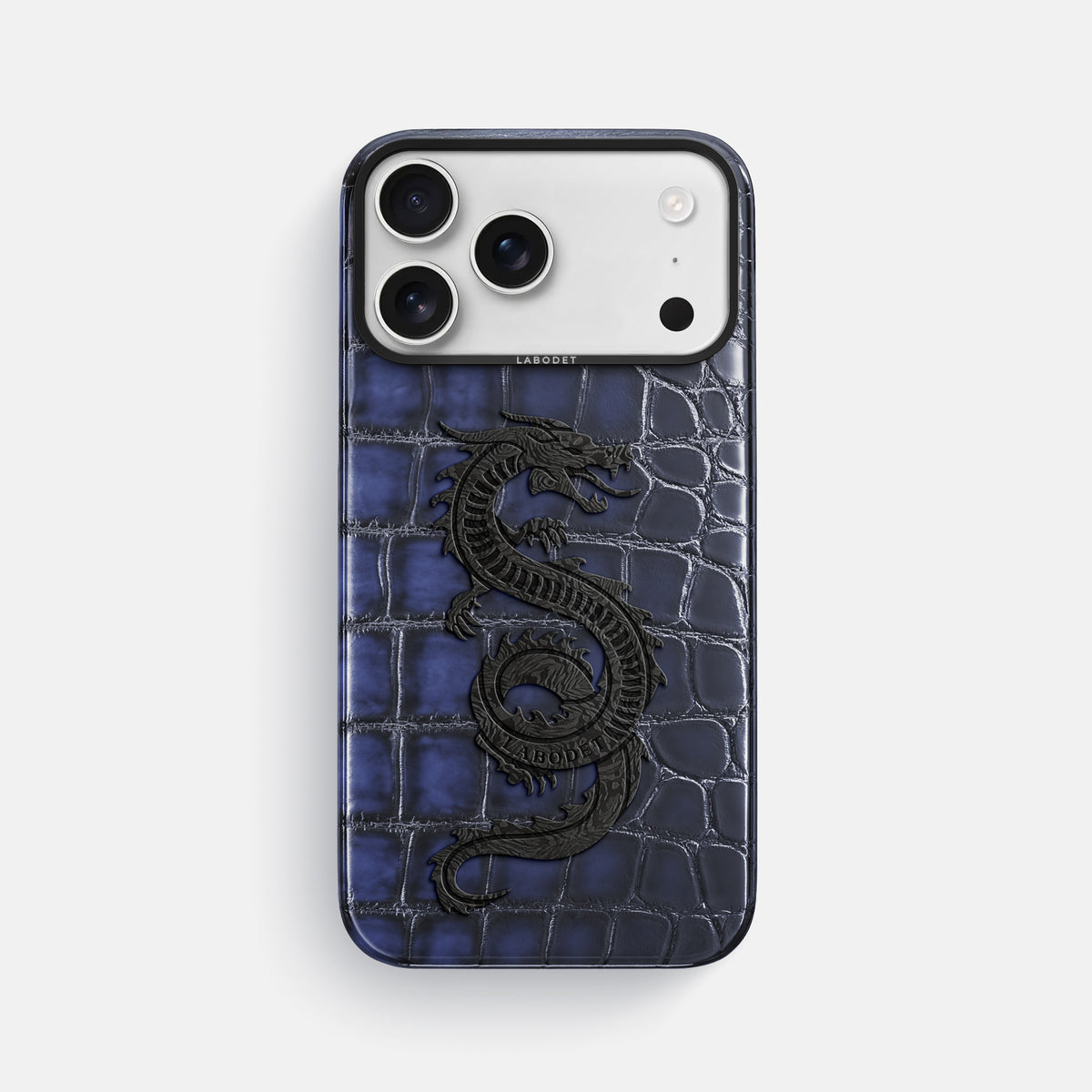 Classic Case With Carbon Dragon For iPhone 17 Pro Max In Patina Alligator -1 | Havana-Blue-Black