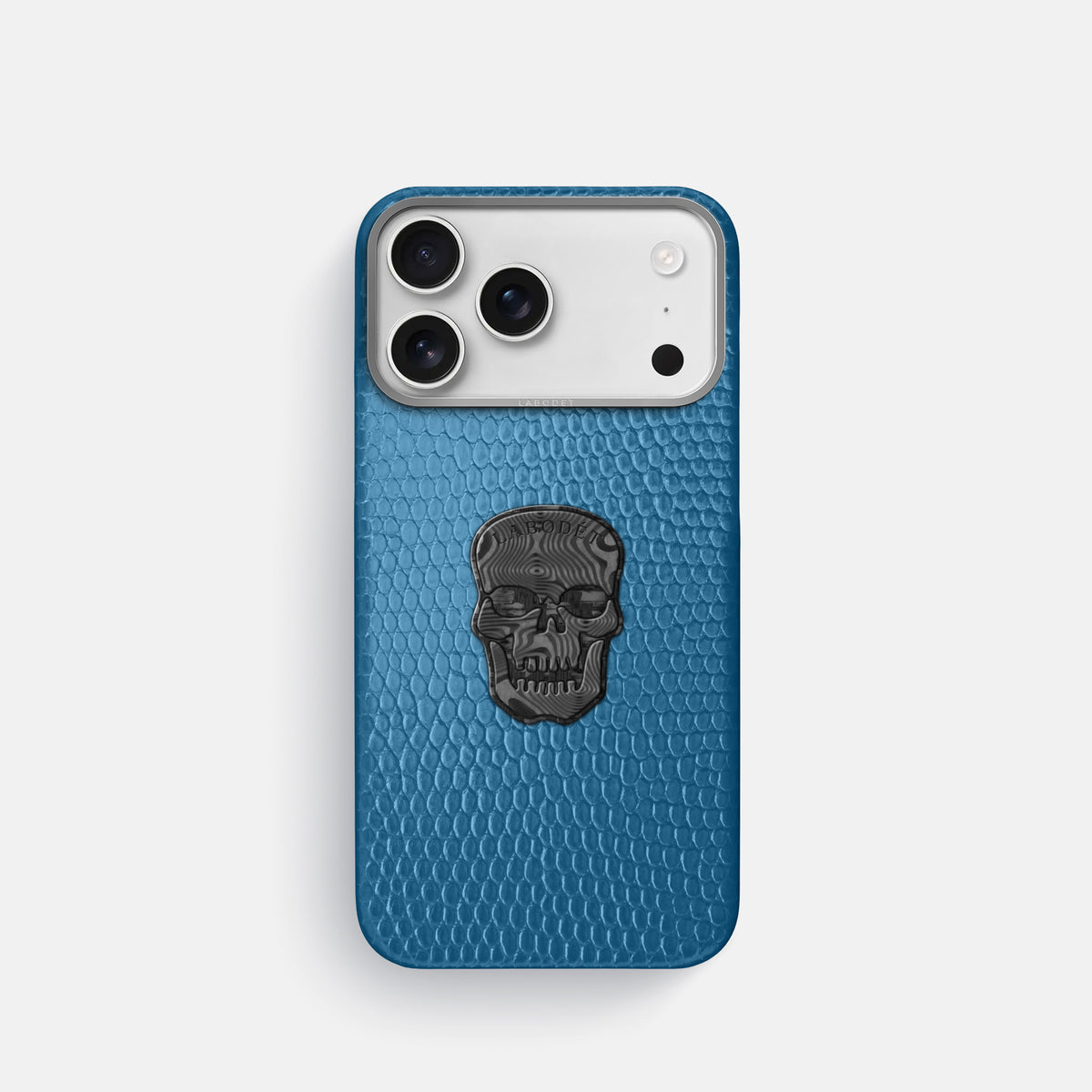 Classic Case With Carbon Skull For iPhone 17 Pro In Lizard -1 | Blue-Steel