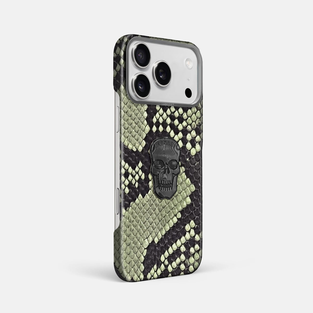 Classic Case With Carbon Skull For iPhone 18 Pro Max In Deluxe Python -2 | Army-Green-Steel