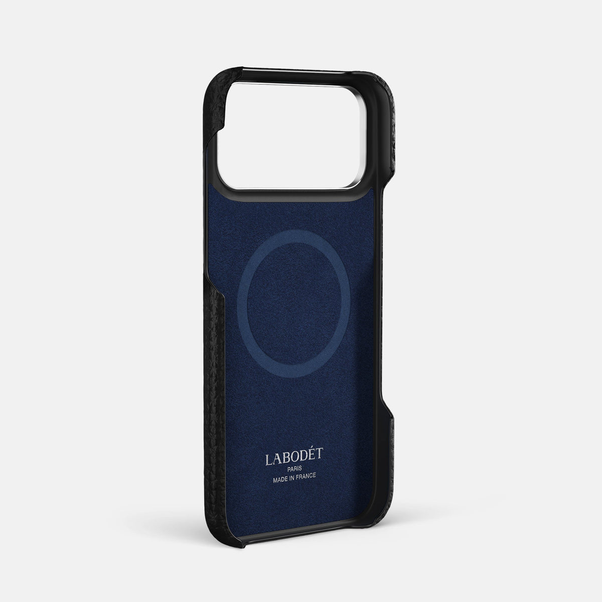 Center Handle For iPhone 18 Pro Max In Calf -3 | Black-Steel