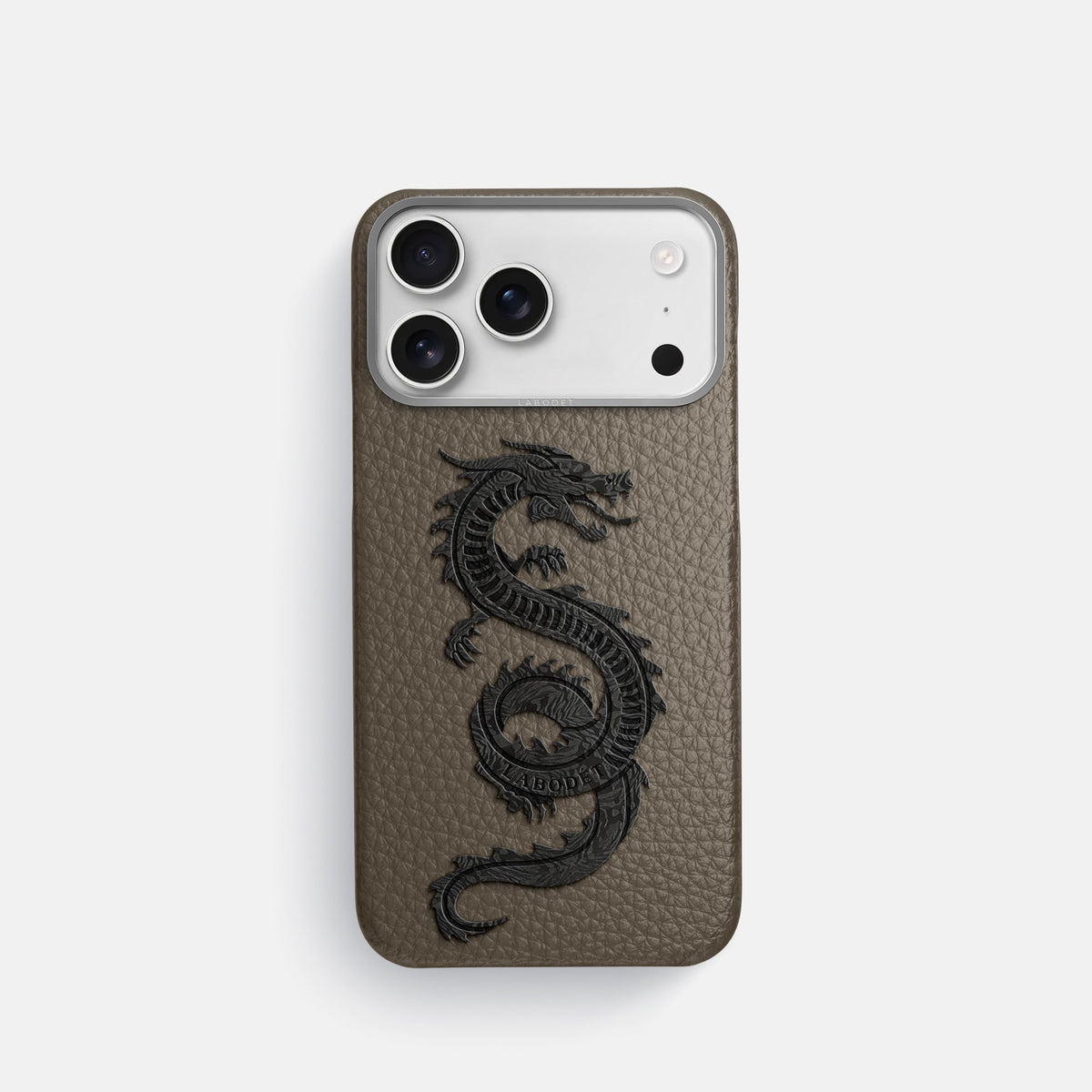 Classic Case With Carbon Dragon For iPhone 18 Pro In Calf -1 | Taupe-Steel