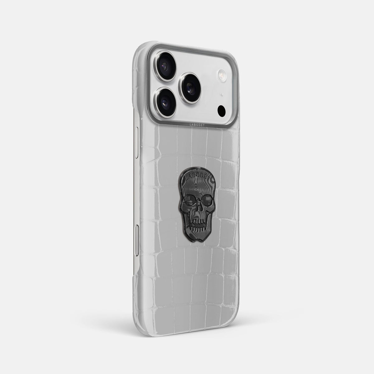 Classic Case With Carbon Skull For iPhone 18 Pro Max In Shiny Alligator -2 | White-Steel
