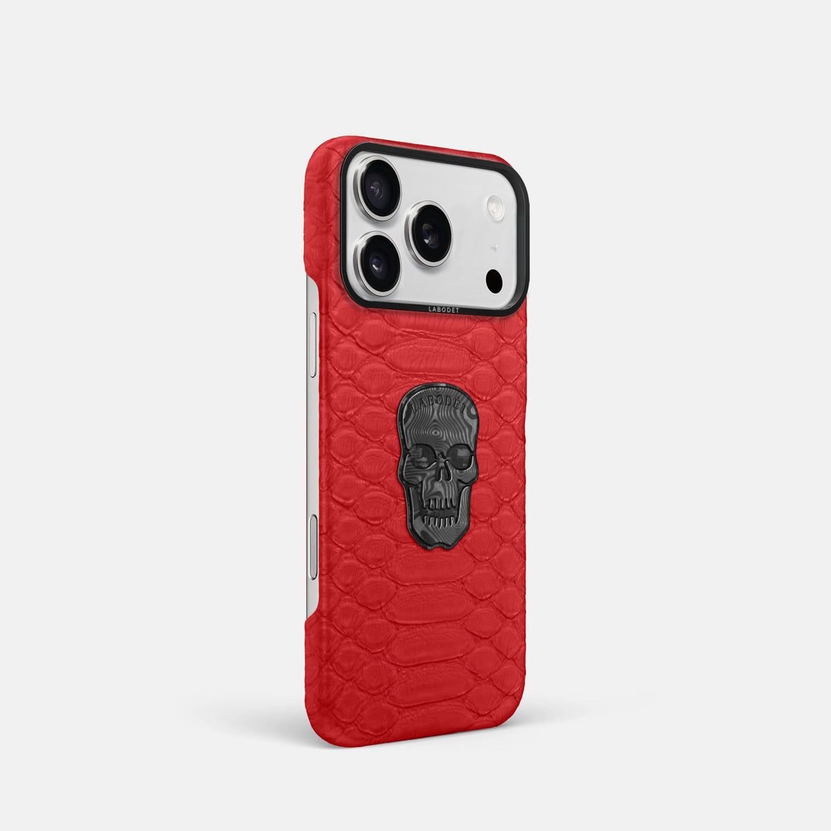 Classic Case With Carbon Skull For iPhone 18 Pro In Python -2 | Red-Black