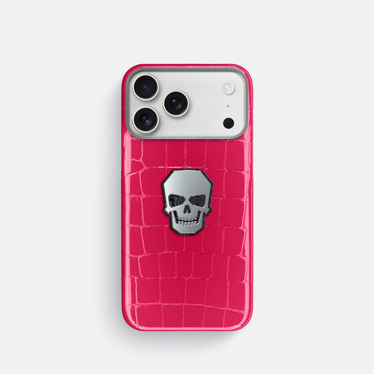 Classic Case With Titanium Skull For iPhone 18 Pro In Shiny Alligator -1 | Pink-Panther-Steel