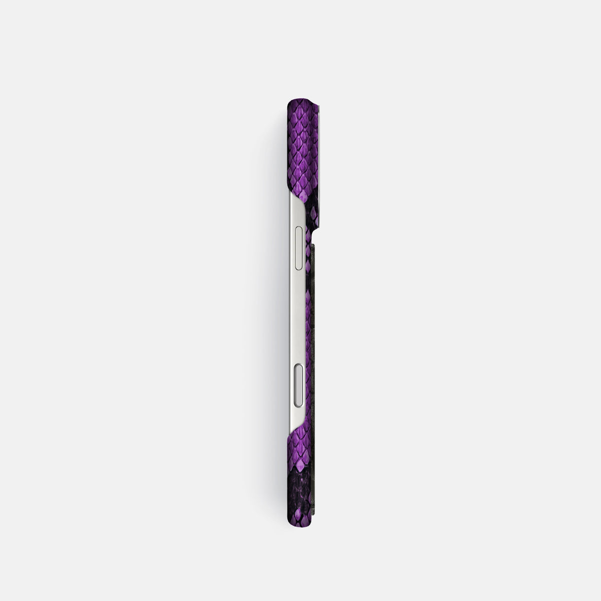 Classic Case With Carbon Dragon For iPhone 17 Pro In Deluxe Python -3 | Purple-Steel