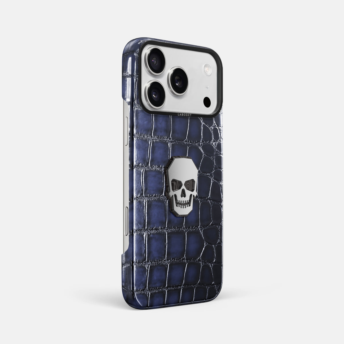 Classic Case With Titanium Skull For iPhone 17 Pro Max In Patina Alligator -2 | Havana-Blue-Black