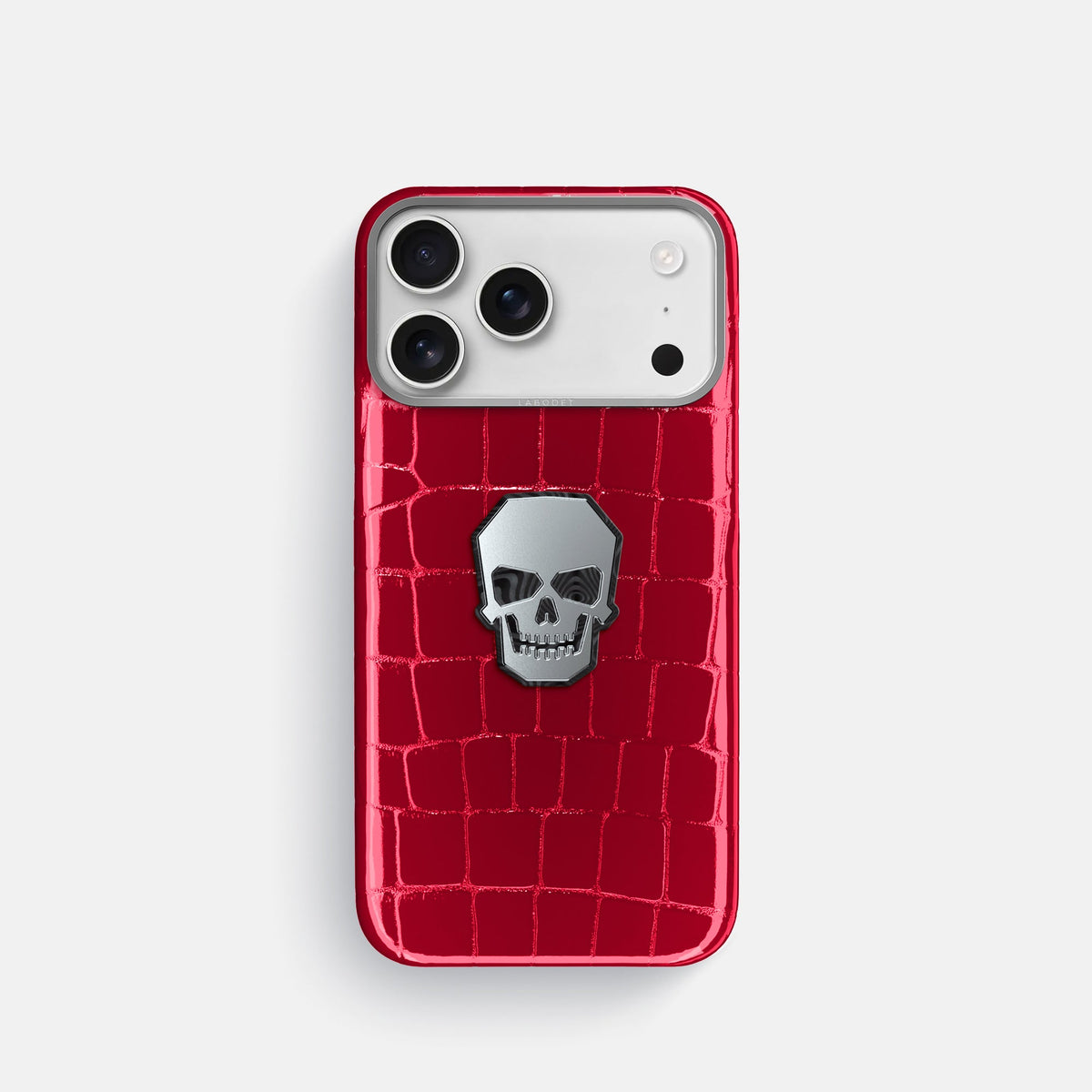 Classic Case With Titanium Skull For iPhone 18 Pro In Shiny Alligator -1 | Cherry-Steel