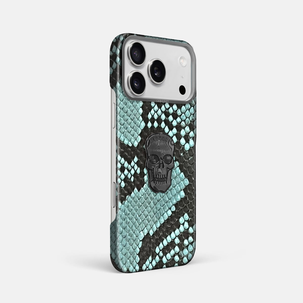 Classic Case With Carbon Skull For iPhone 18 Pro Max In Deluxe Python -2 | Blue-Lagoon-Steel