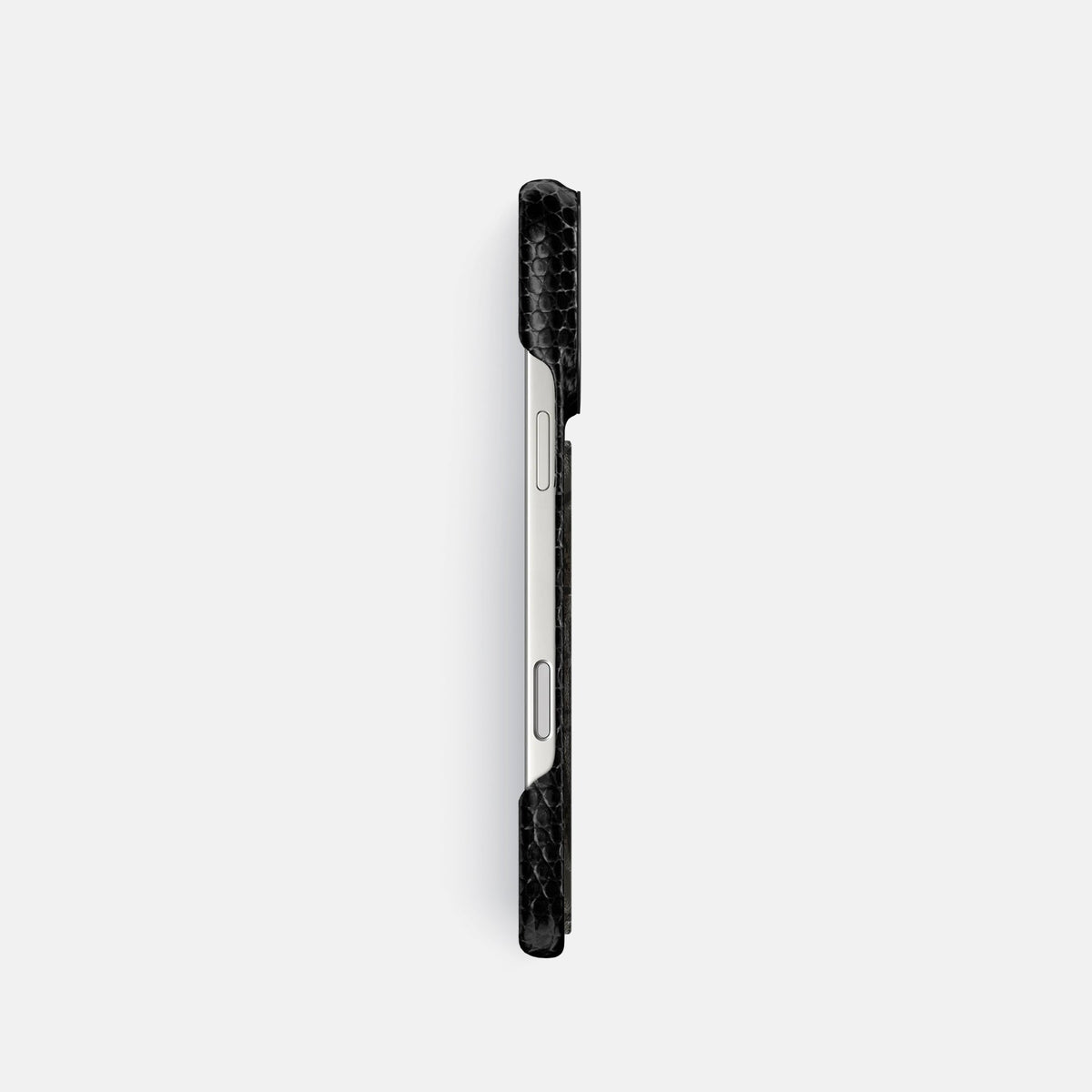 Classic Case With Carbon Dragon For iPhone 18 Pro In Lizard -3 | Black-Black