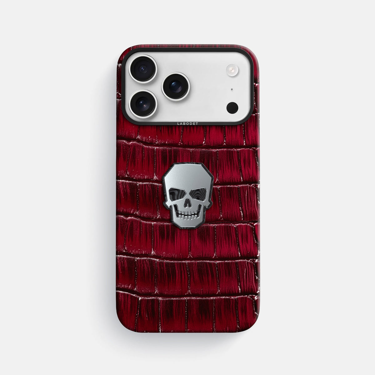 Classic Case With Titanium Skull For iPhone 18 Pro Max In Patina Alligator -1 | Havana-Burgundy-Black