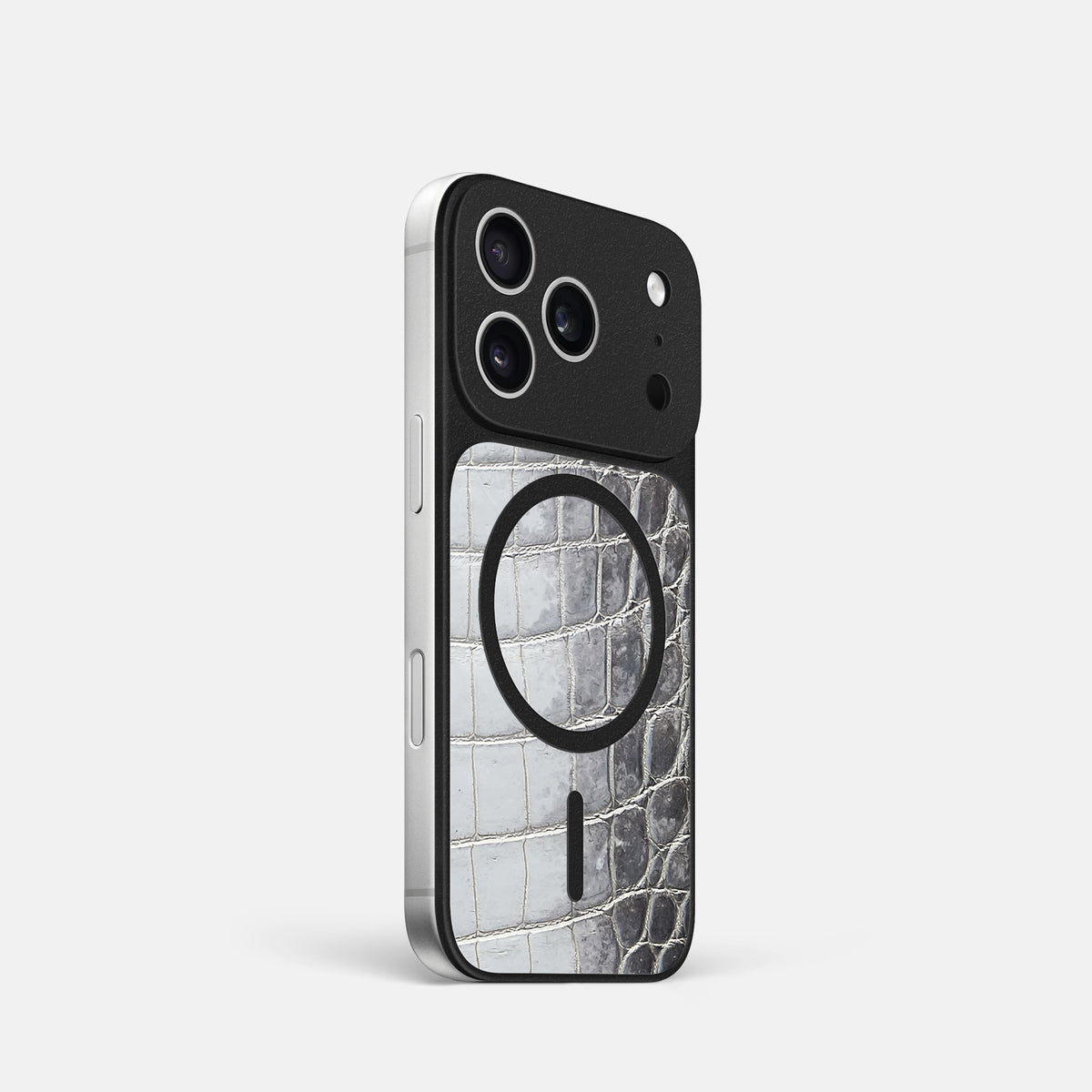 MagSafe Mask For iPhone 17 Pro In Himalayan Crocodile -2 | Silver