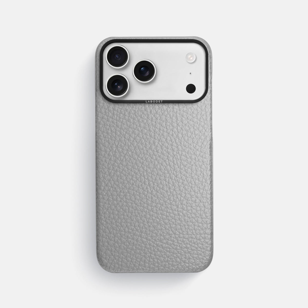 Classic Case For iPhone 18 Pro Max In Calf -1 | Nuage-Black