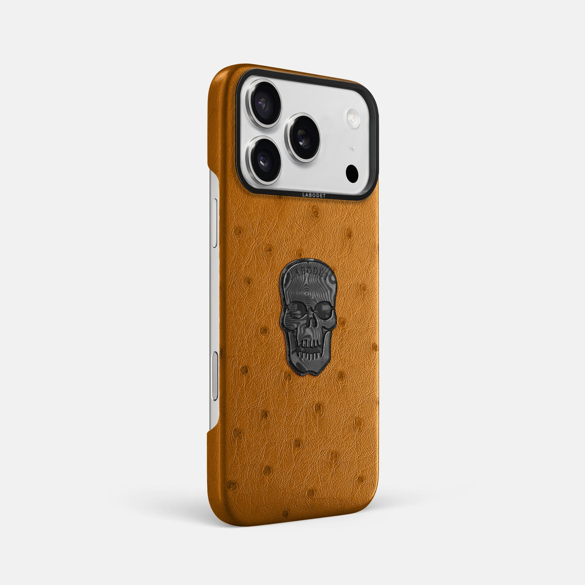 Classic Case With Carbon Skull For iPhone 18 Pro Max In Ostrich -2 | Chestnut-Black