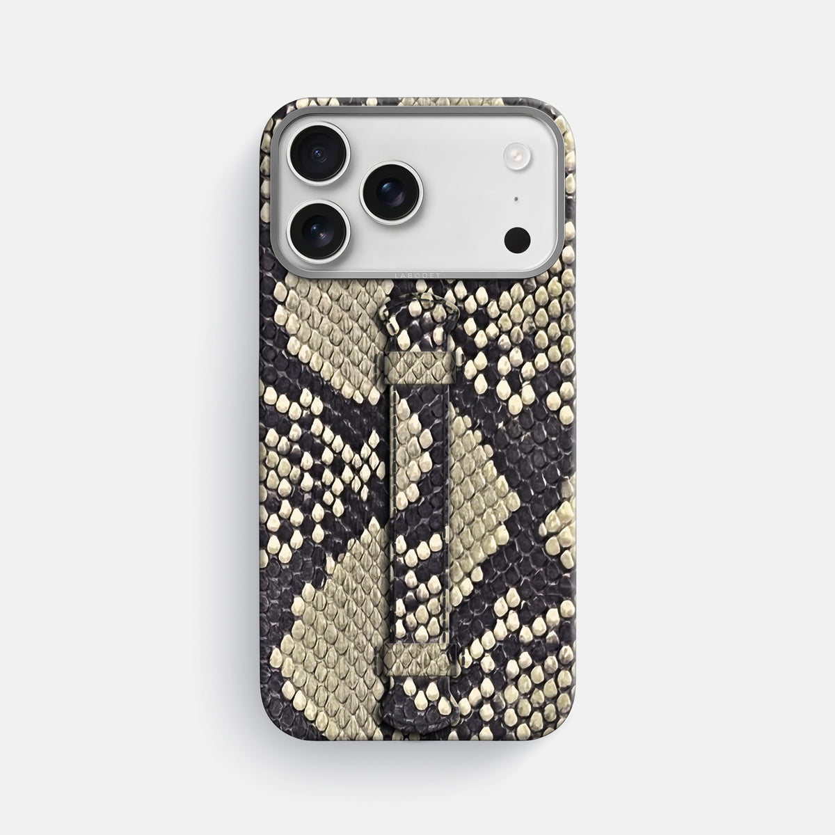 Center Handle For iPhone 17 Pro Max In Deluxe Python -1 | Savannah-Steel