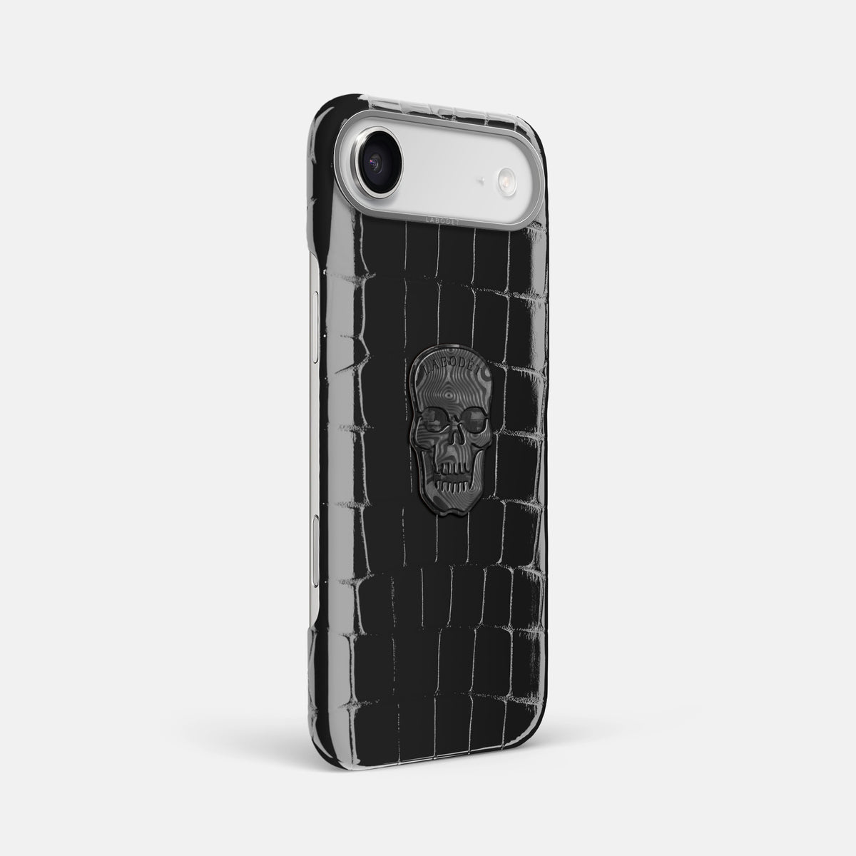 Classic Case With Carbon Skull For iPhone 17 Air In Shiny Alligator -2 | Black-Steel