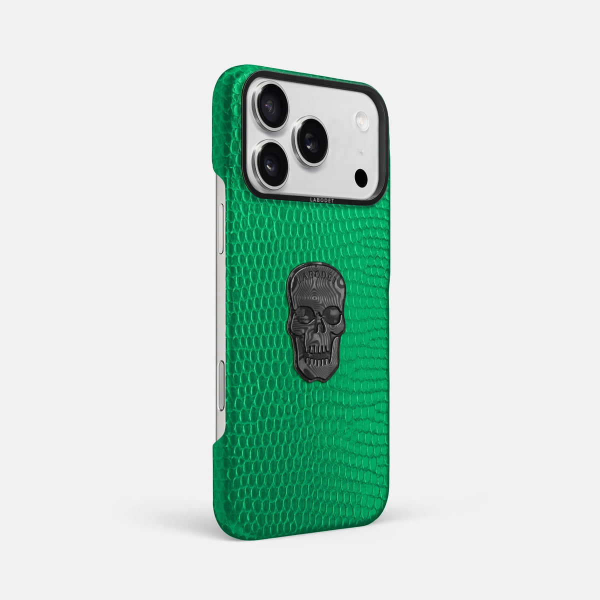Classic Case With Carbon Skull For iPhone 18 Pro Max In Lizard -2 | Apple-Green-Black