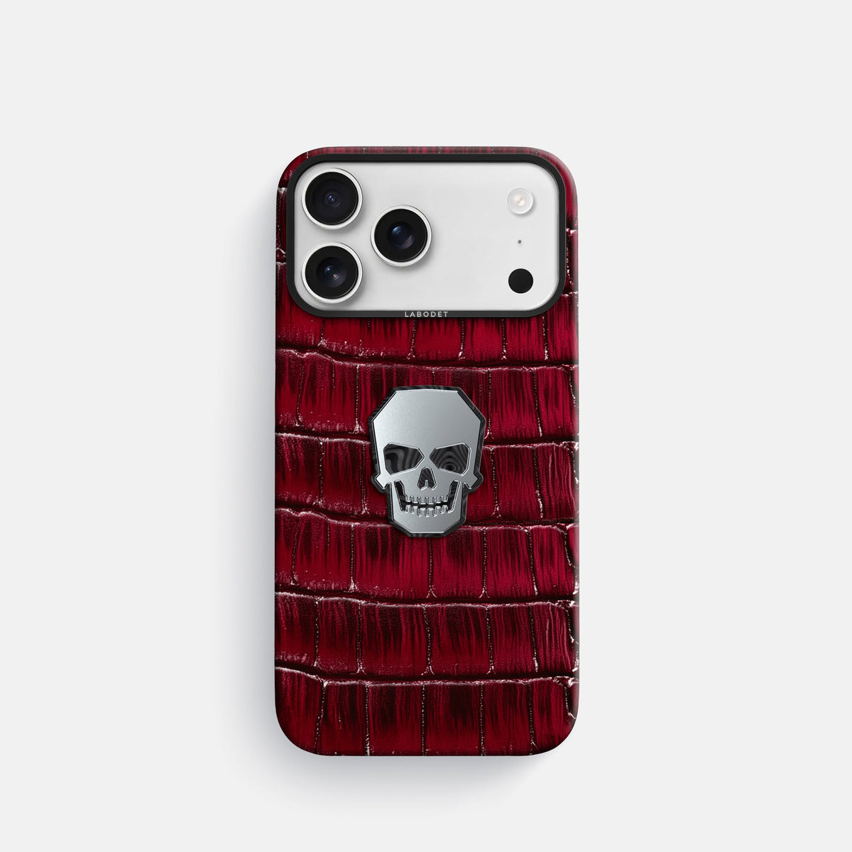 Classic Case With Titanium Skull For iPhone 18 Pro In Patina Alligator -1 | Havana-Burgundy-Black