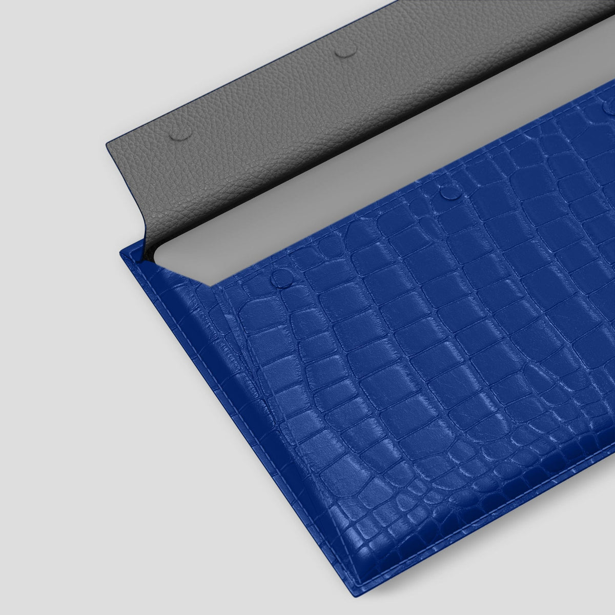 Royal Blue Envelope For MacBook Air 13-inch (2022 / 2024) Alligator with Gold Metal -4 | Royal-Blue-Gold