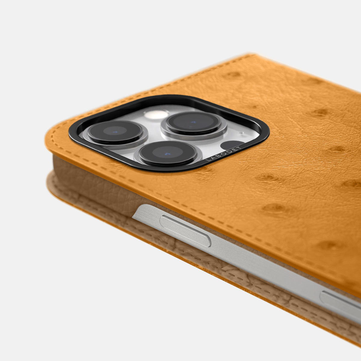 Chestnut iPhone 16 Pro Folio Case Ostrich with Black Metal -5 | Chestnut-Black