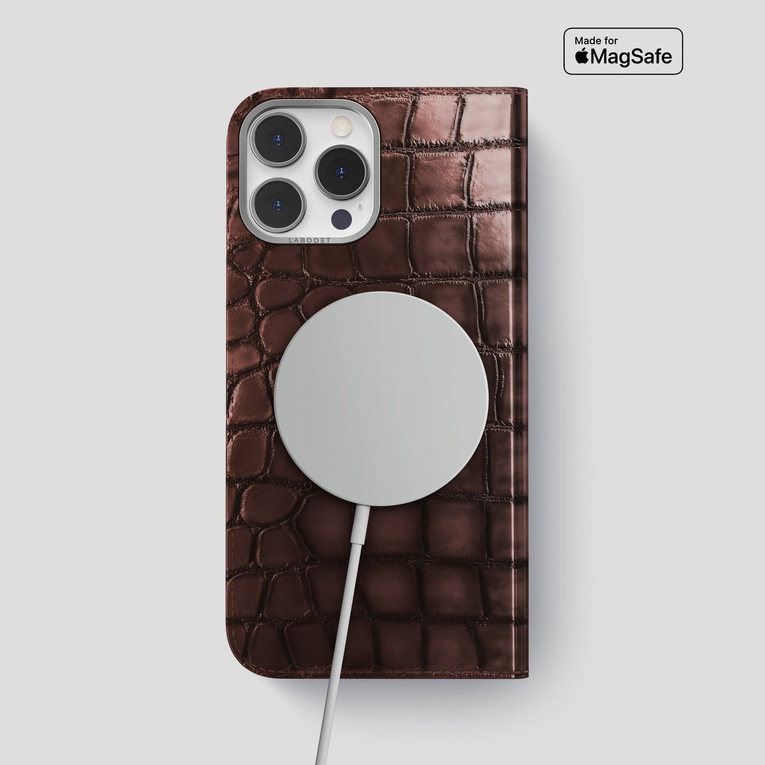 Grape-Wine iPhone 15 Pro Max Folio Magsafe Case Patina Alligator with Steel Metal -3 | Grape-Wine-Steel