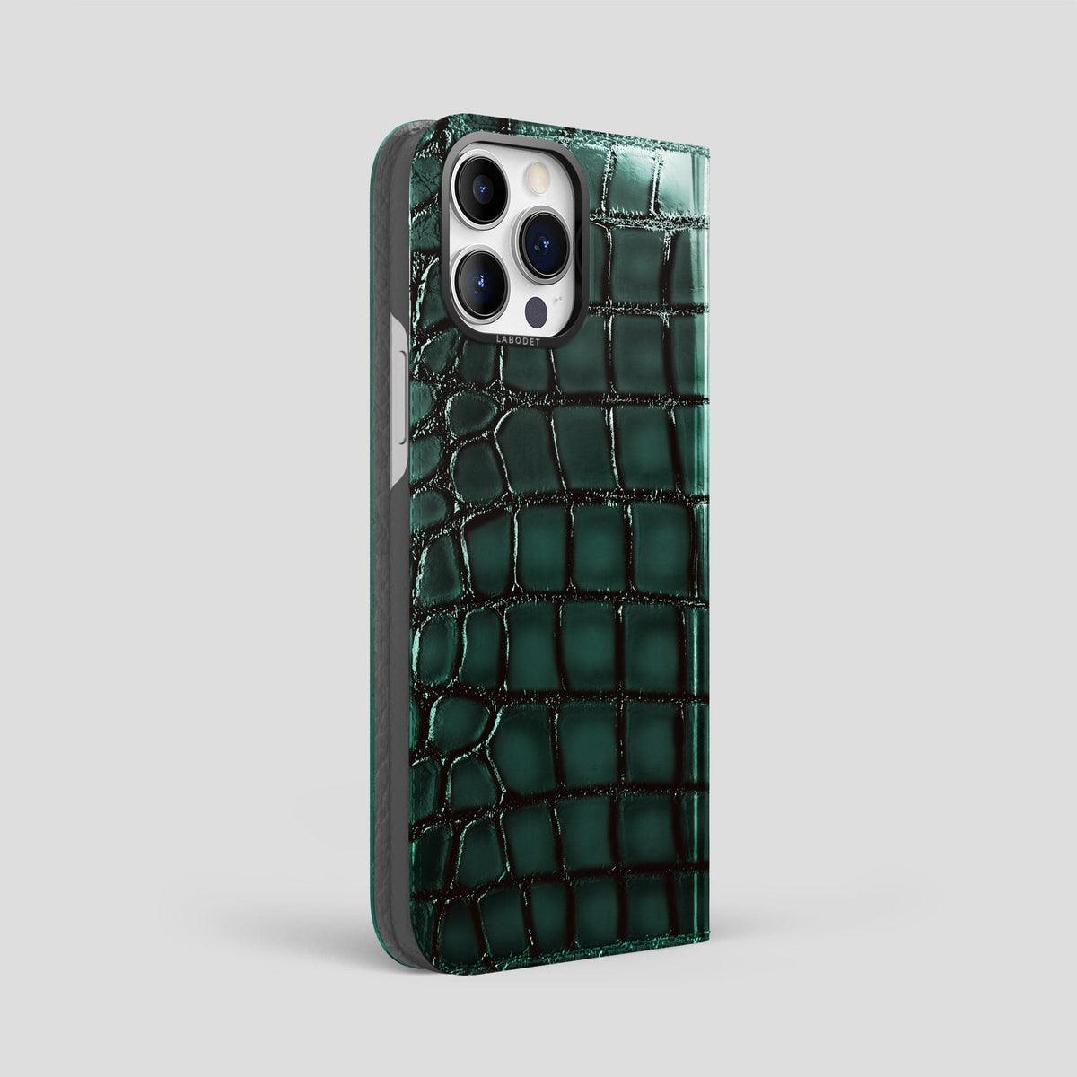 Green iPhone 15 Pro Max Folio Magsafe Case Patina Alligator with Black Metal -1 | Green-Black