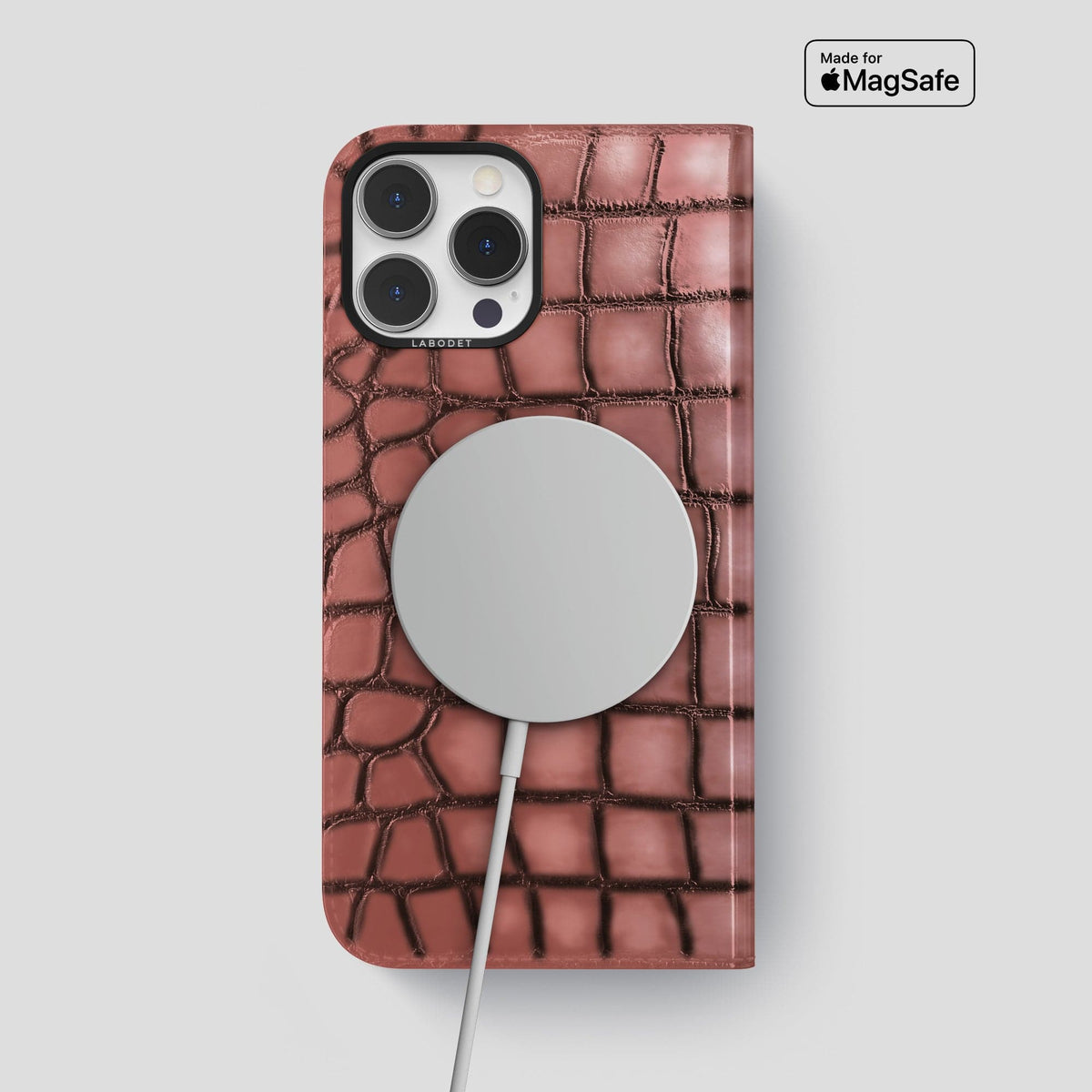 Wine-Sediment iPhone 15 Pro Max Folio Magsafe Case Patina Alligator with Black Metal -3 | Wine-Sediment-Black