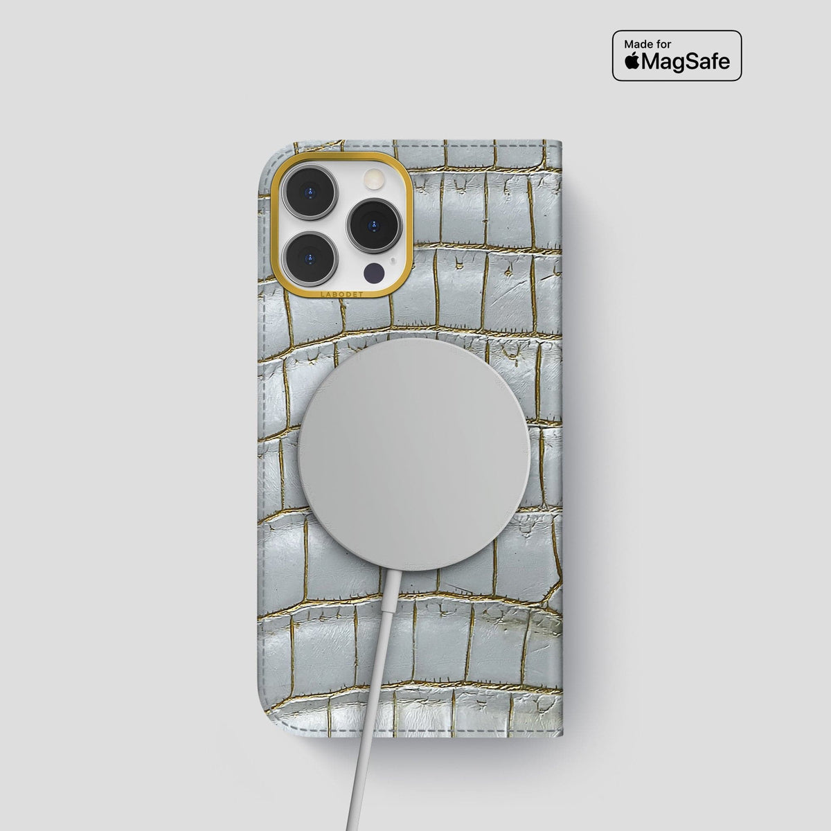 Arctic iPhone 15 Pro Folio Case Himalayan Crocodile with Gold Metal -3 | Arctic-Gold