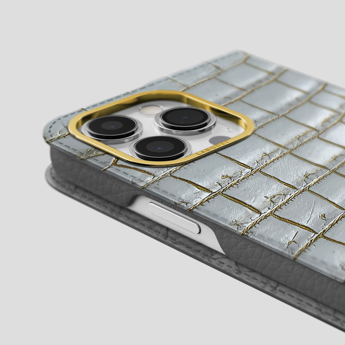 Arctic iPhone 14 Pro Folio Case Himalayan Crocodile with Gold Metal -5 | Arctic-Gold