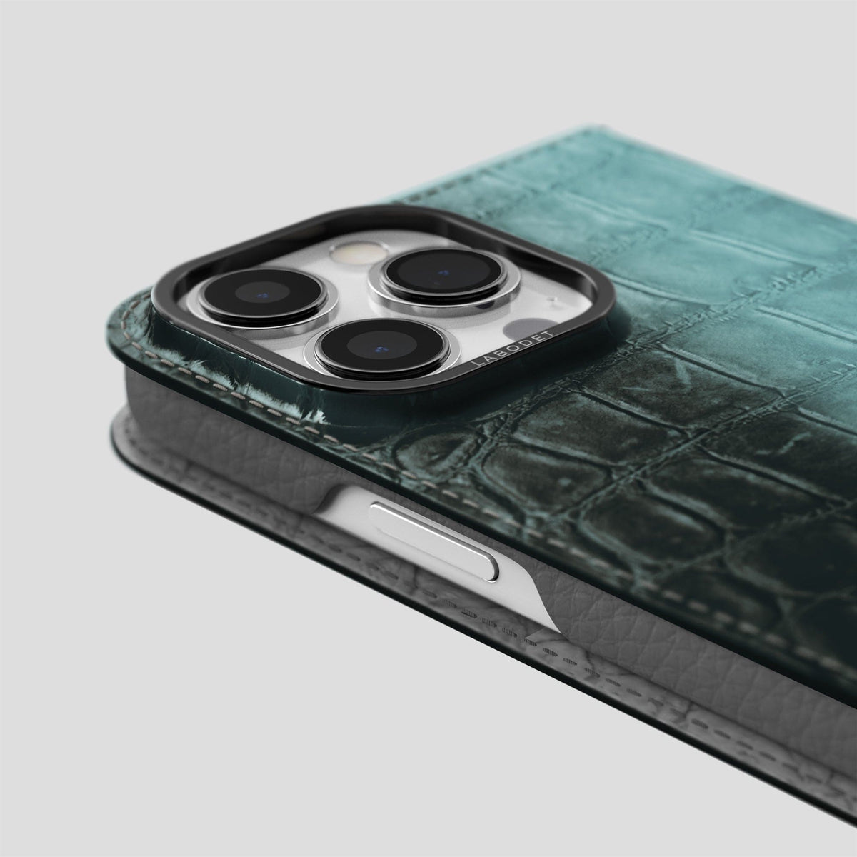 Light-Mint iPhone 14 Pro Max Folio Case Himalayan Crocodile with Black Metal -5 | Light-Mint-Black
