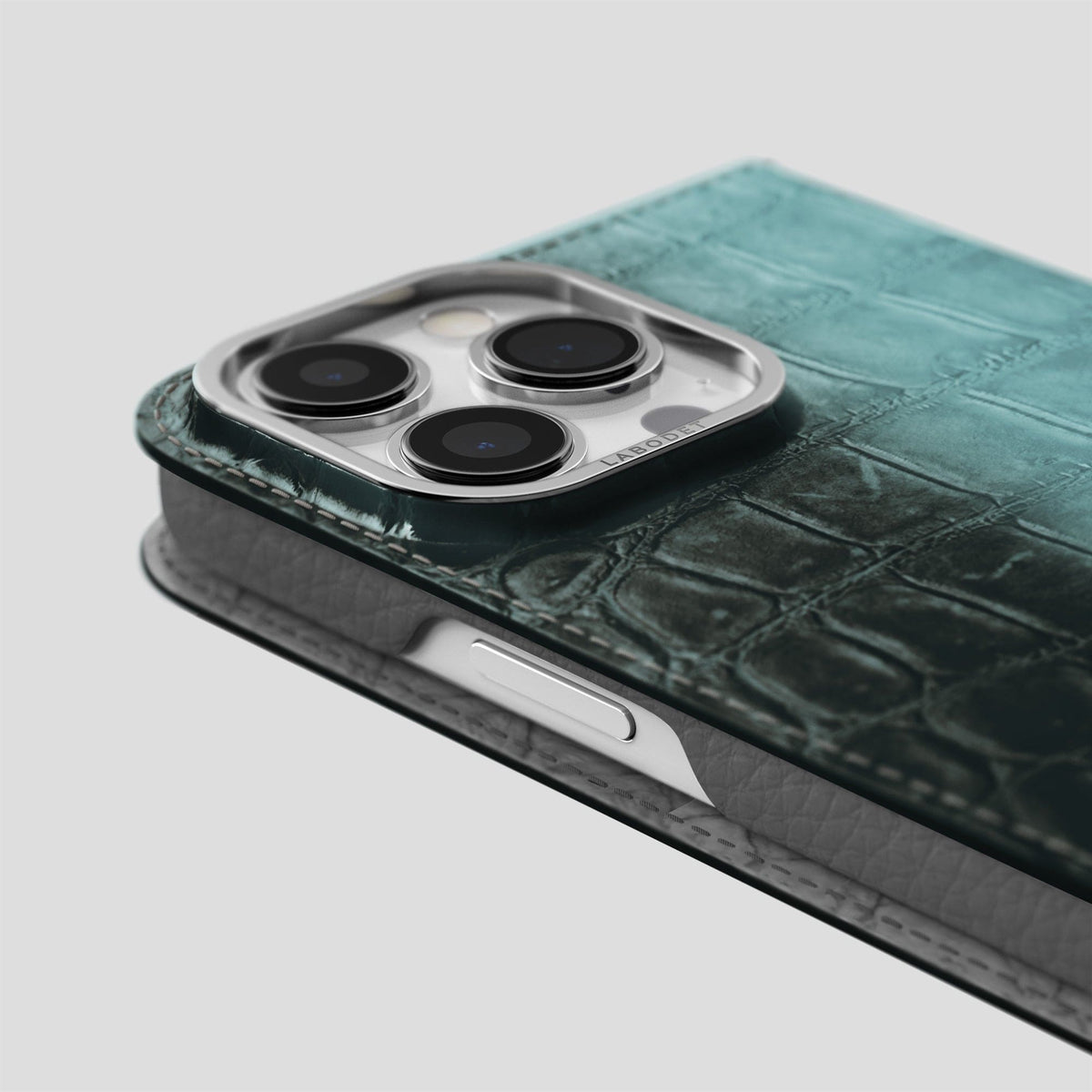 Light-Mint iPhone 14 Pro Max Folio Case Himalayan Crocodile with Steel Metal -5 | Light-Mint-Steel